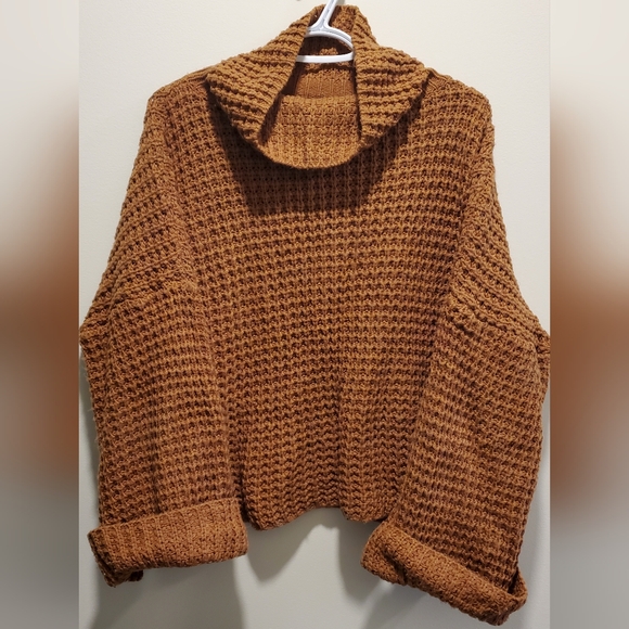 JARDIN by Macris | Burnt Orange Cowl-neck Oversized Sweater in Size L - Picture 3 of 6